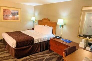 هتل Rodeway Inn & Suites Sheridan
