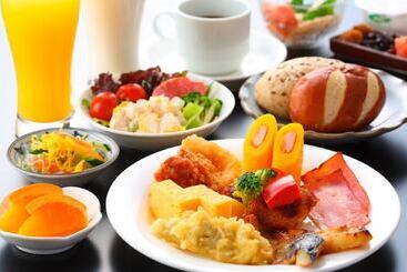 호텔 Route Inn Saga Ekimae