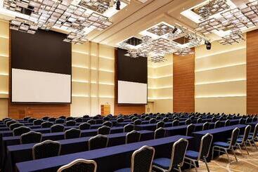 هتل Sheraton Grand Hiroshima