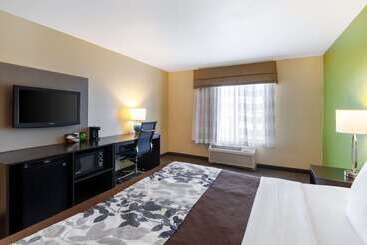 هتل Sleep Inn & Suites Near Fort Cavazos