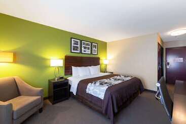 هتل Sleep Inn & Suites Near Fort Cavazos