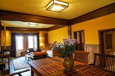 هتل Songtsam Linka Shangri La