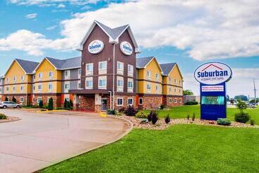 هتل Suburban Studios Cedar Falls