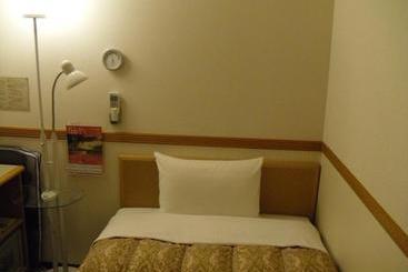 هتل Toyoko Inn Kawasaki Ekimae Shiyakusho-dori