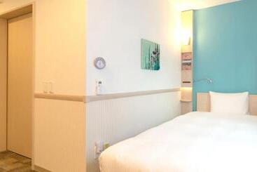 هتل Toyoko Inn Tottorieki Minamiguchi