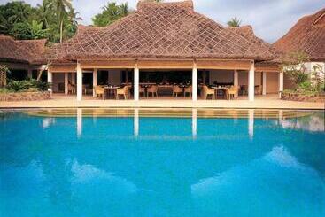 هتل Taj Green Cove Resort And Spa Kovalam