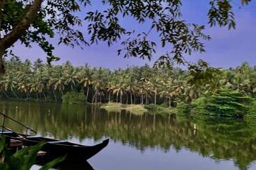 هتل Taj Green Cove Resort And Spa Kovalam