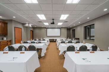 هتل Wingate By Wyndham Bowling Green