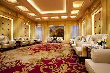 هتل Wyndham Grand Qingdao