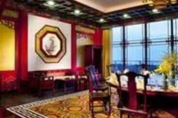 هتل Wyndham Grand Qingdao