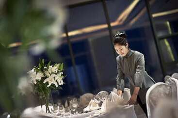 هتل Wyndham Grand Qingdao