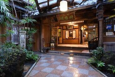 Seikoro Ryokan   Established In 1831