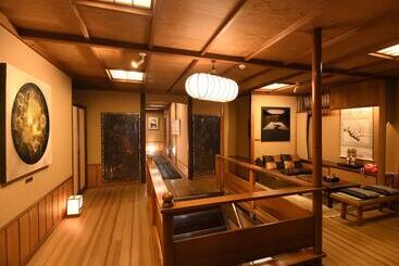 Seikoro Ryokan   Established In 1831