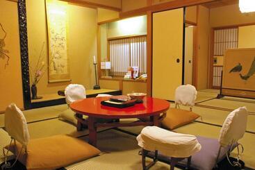 Seikoro Ryokan   Established In 1831