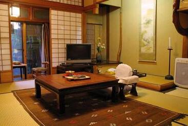 Seikoro Ryokan   Established In 1831