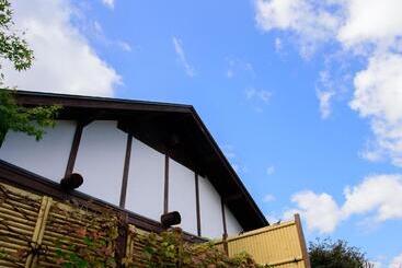 Yufuin Onsen Wafu Ryokan Tsuenosho