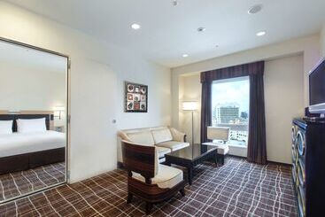 Doubletree By Hilton Hotel Naha