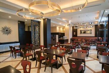 Doubletree By Hilton Hotel Naha