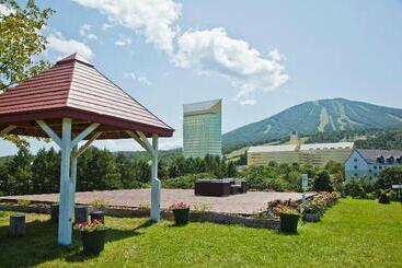 هتل Ana Crowne Plaza Resort Appi Kogen, An Ihg