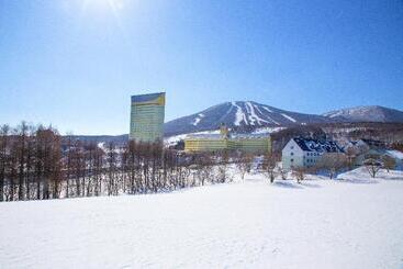 هتل Ana Crowne Plaza Resort Appi Kogen, An Ihg