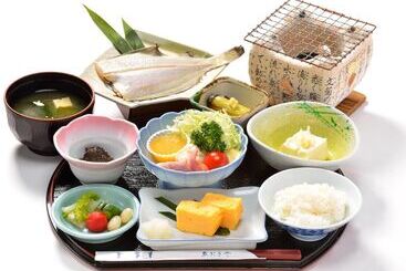 هتل Sado Ryotsu Shiizaki Onsen