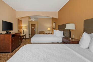هتل Best Western Plus Butterfield Inn