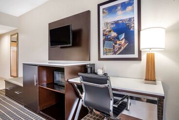 هتل Best Western Chesapeake Bay North Inn