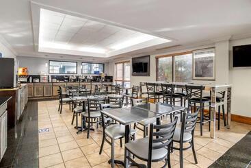 هتل Best Western Chesapeake Bay North Inn