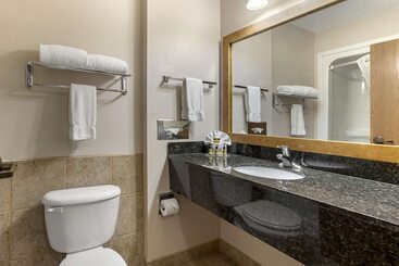 هتل Best Western Plus Country Inn & Suites