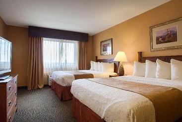 هتل Best Western Plus Country Inn & Suites