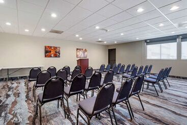 هتل Best Western Plus Mckinney Inn And Suites