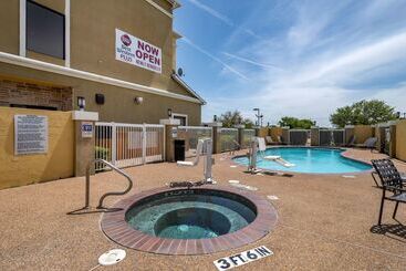 هتل Best Western Plus Mckinney Inn And Suites