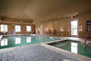 هتل Best Western Plus New Cumberland