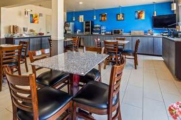 هتل Best Western Post Inn