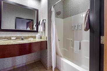 Best Western Premier Bridgewood Hotel Resort