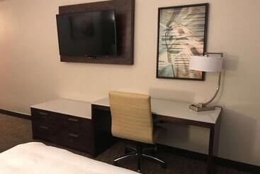 Best Western Premier Bridgewood Hotel Resort