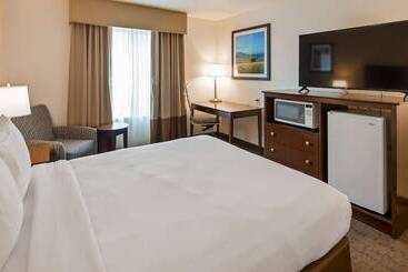 Отель Best Western Yellowstone Crossing