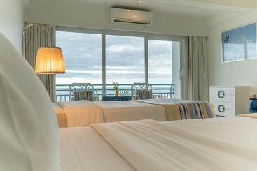هتل Cera Resort @ Cha Am