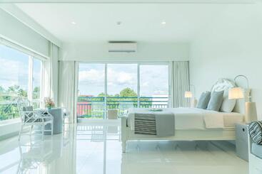 هتل Cera Resort @ Cha Am