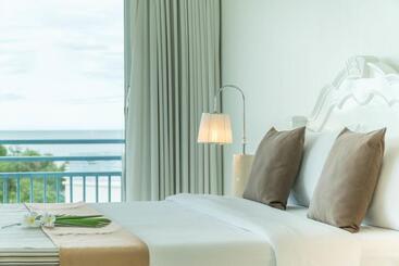 هتل Cera Resort @ Cha Am