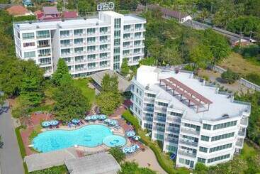 هتل Cera Resort @ Cha Am