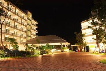 هتل Cera Resort @ Cha Am