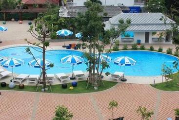 هتل Cera Resort @ Cha Am