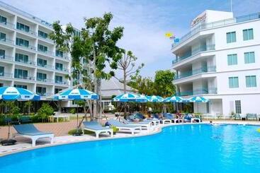 هتل Cera Resort @ Cha Am