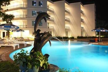 هتل Cera Resort @ Cha Am