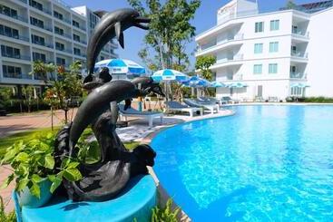 هتل Cera Resort @ Cha Am