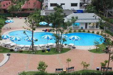 هتل Cera Resort @ Cha Am