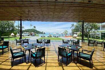 هتل Phuket Panwa Beachfront Resort