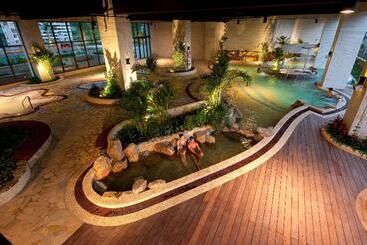 Evergreen Resort Hotel   Jiaosi