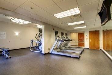هتل Holiday Inn Express Milwaukee North Brown Deer/mequon By Ihg